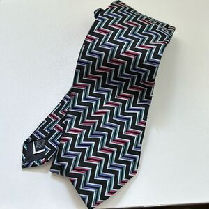 Barney's New York 100% silk chevron tie